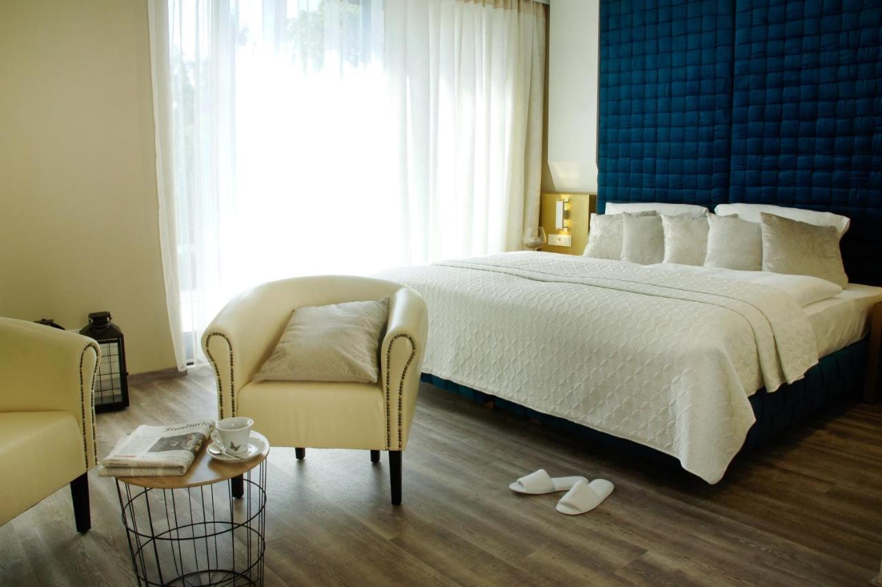 Hotel Athen Kelsterbach Frankfurt Airport ภายนอก รูปภาพ