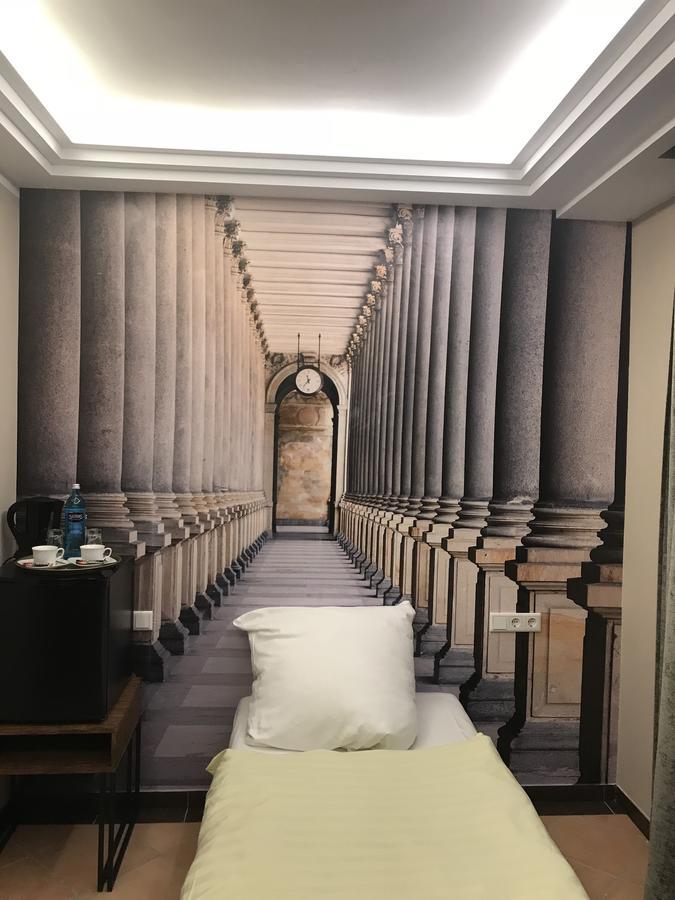 Hotel Athen Kelsterbach Frankfurt Airport ภายนอก รูปภาพ